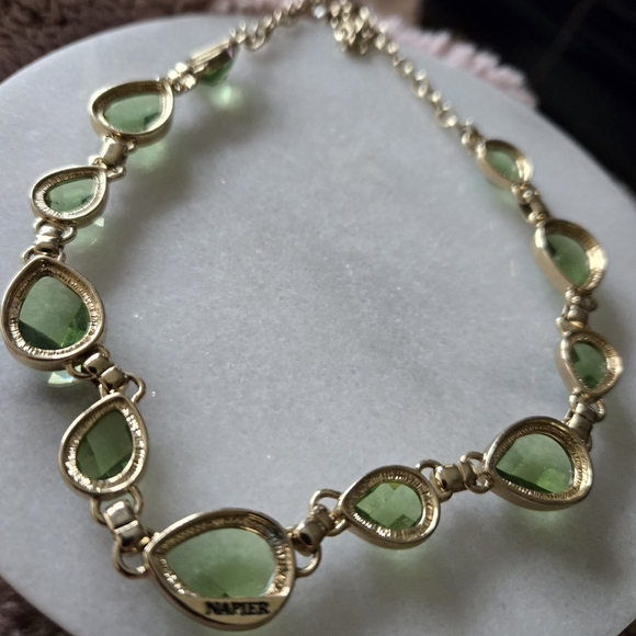 Vintage Napier Green Faceted Necklac - Picture 3 of 3